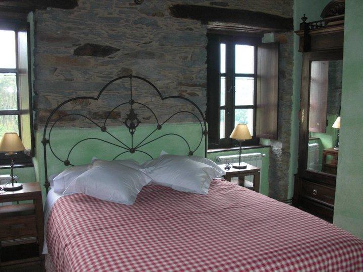 Casa De Aldea El Conceyu Affittacamere Navia Esterno foto